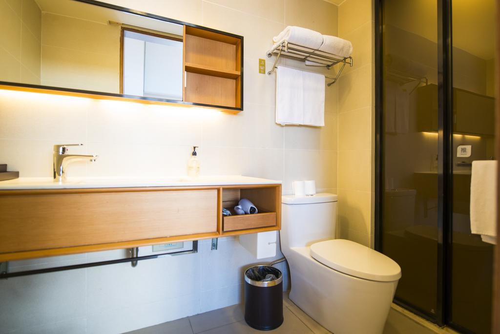 Ji Hotel Shanghai Lujiazui Екстер'єр фото