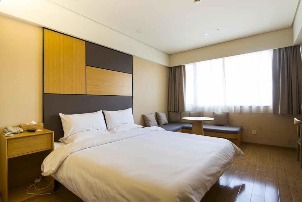 Ji Hotel Shanghai Lujiazui Екстер'єр фото